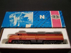 VINTAGE CON-COR N SCALE POWERED PA1 SOUTHERN PACIFIC 4008 DIESEL LOCOMOTIVE BOX