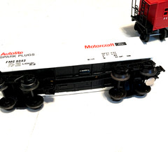 Vintage Lionel steam train set – locomotive #2026, tender, 4 Freight Cars, RUNS