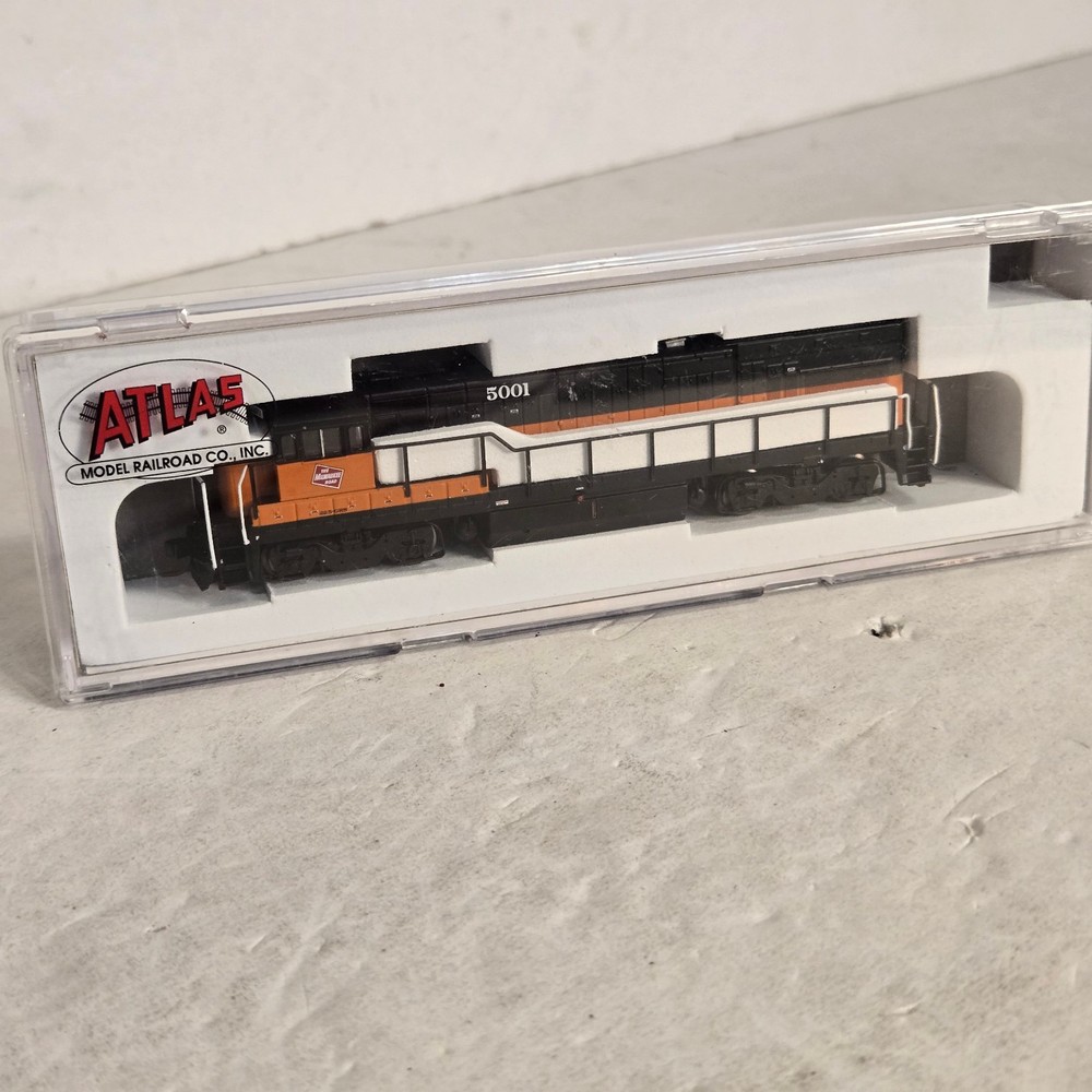 Atlas 40 012 012 N Scale Milwaukee Road GE U23B. Runs.