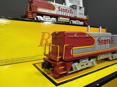 MTH 30-20018-1 & -3 Santa Fe Warbonnet NW-2 switcher & calf unit PS 2.0 EX