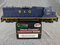 Atlas HO GP38, Baltimore & Ohio #4819, Atlas #8951, DC.