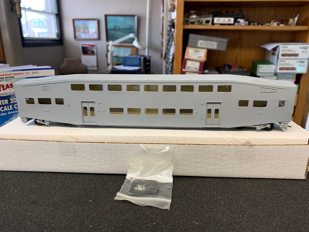 IMPERIAL HOBBY PRODUCTIONS IHP HO RESIN #87113B UTDC BILEVEL CAR BLT 2-WINDOW
