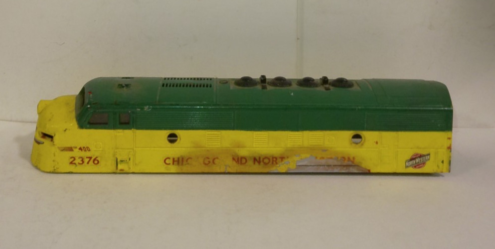 CUSTOM PAINTED LIONEL F3 DIESEL SHELL W/LOUVERED VENT FOR REPAINT OR RESTORATION