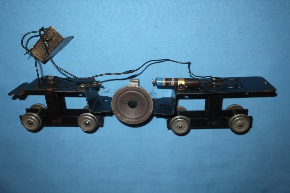 American Flyer Dummy Alco B-unit Frame with Horn. Working