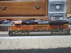 HO Athearn BNSF SD70ACE 9303 DCC With SOUND