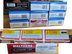 HO TRAIN CARS AND ROLLING STOCKS ESTATE SALE! Lot of 31 New BOX C