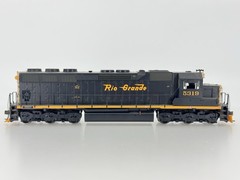 HO Scale Athearn RTR 95408 Rio Grande SD45 Powered Diesel Locomotive D&RGW #5319