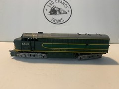 AHM HO Northern Pacific Train 6500 C-Liner Diesel Locomotive A Unit Runs