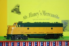 MRC * HO Scale Chicago & North Western F7A #4072-A Powered – Tested