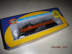 ATHEARN HO MILWAUKEE ROAD RS-3 LOCOMOTIVE #469 w/DCC QUICK PLUG ITEM #96754 NEW!