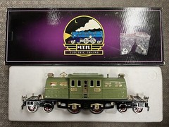 + MTH Standard Tinplate Green 3245R Electric Locomotive Traditional 10-1281-0
