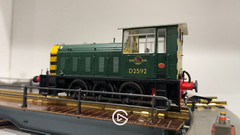 Heljan 2520 Class 05 Hunslet Diesel Shunter D2592 BR Green Wasp Stripe DCC Ready
