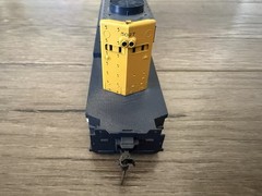 KATO HO EMD SD40-2 Snoot Nose Locomotive Santa Fe #5027