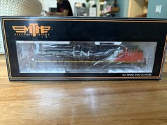 MTH HO Canadian National CN #8010 SD70M-2 Proto-Sound DC 80-2027-1