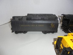 LIONEL C&O STEAM ENGINE WITH TENDER AND CABOOSE VINTAGE O GAUGE