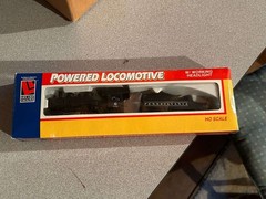 LIFE-LIKE HO 8344 PENNSYLVANIA 2584 POWERED LOCOMOTIVE AND TENDER – NIB