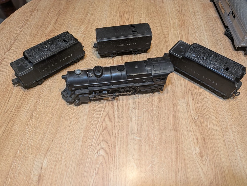 Lionel 675 Locomotive w/ 3 Tenders 2466Wy X 2 & 1654t Tender.
