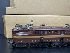 Lionel 6-38303 Pennsylvania tuscan 5-stripe GG-1 electric engine #2340 LNIB