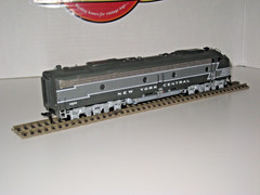 Proto 2000 HO Scale New York Central EMD E8/9 Diesel Engine #4070 – CCHO1096