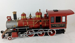 North Star Express 7, 4-6-0 Steam Locomotive Red/Black