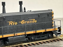 Walthers Proto HO #920-41437 EMD SW1200 Locomotive D&RGW #138 *Custom Weathered