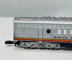Marklin Mini-Club 8860 Z-Scale Locomotive EMD F7 Santa Fe In Box With Papers