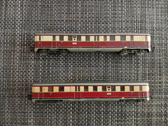 Vintage OO/HO scale 2 Car DMU Set