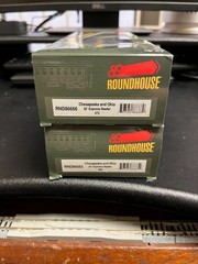 Roundhouse HO #RND86665 & RND86666, Chesapeake & Ohio REA Express Reefers