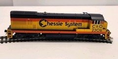 Atlas HO #8694 GE U23B CHESSIE SYSTEM C & O #2306 POWERED LOCOMOTIVE NOS B74