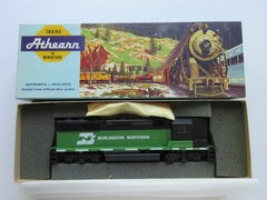 Athearn HO Burlington Northern EMD GP50 Diesel Locomotive BN 4683