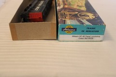 HO Scale Athearn, GP-35 Diesel Locomotive, Cotton Belt, Gray #6539