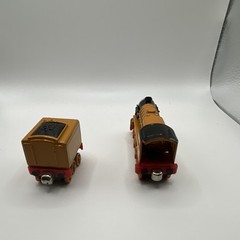 RARE – Thomas & Friends Take Along Murdoch w/ Tender Metal Die-Cast Train