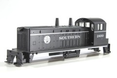 HO Athearn Southern Railway SW7 Diesel Locomotive Shell No Parts/Accessories