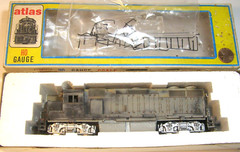 Atlas HO Model R.R. Diesel Locomotive GP 38 No. 7061 Union Pacific BKL