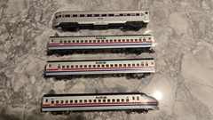 VINTAGE HO scale AMTRAK (catenary) train set, bonus non matching observation Car