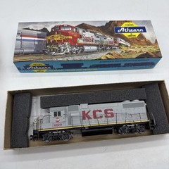 HO diesel Athearn GP-38-2 C/P Kansas City Southern Powered Engine