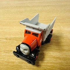 Max Dump Truck 15 – Thomas the Tank & Friends Take N Play Along Push Trains