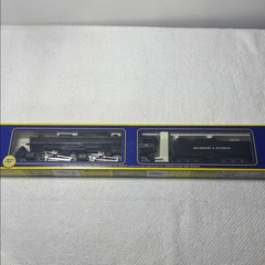 AHM Delaware & Hudson 4-6-6-4 HO Scale Challenger Steam Locomotive Train (NEW)