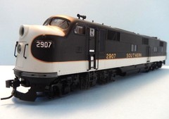 HO EMD E7 Southern #2907 DCC Ready NIB NOS # 23074