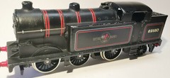 VINTAGE HORNBY DUBLO 2-RAIL ELECTRIC TRAIN Class N2 0-6-2 69550 + 4 carriages