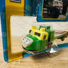 Madge – Thomas & Friends Take N Play Along Diecast Metal Push Magnet Trains