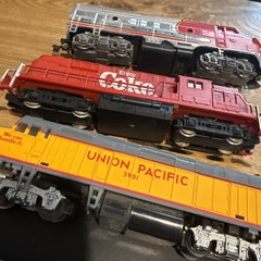 Group Lot Of Vintage Ho Train Engines Engine Locomotive Assorted