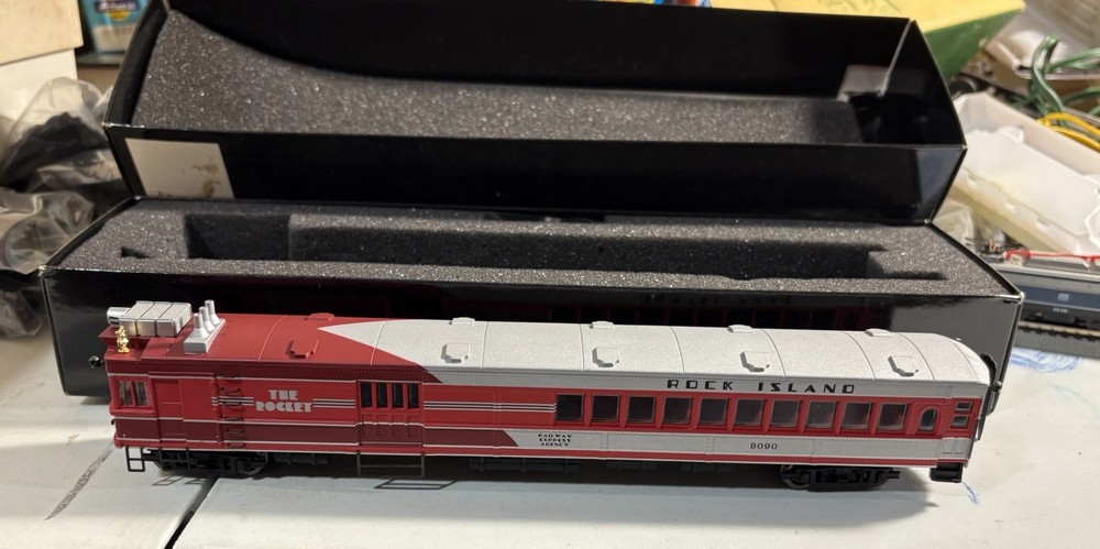 Bachmann Spectrum HO EMC Doodlebug Rock Island Rocket #81408