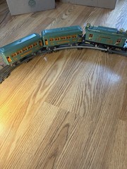 Lionel Gauge O Elect engine 253 With Cars 608 And two 607 Cars