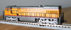 Kato 176-0933 N Gauge GE U30C diesel loco in Union Pacific livery