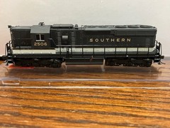 Atlas N Scale Southern Railway #2506 EMD SD-24 Diesel Engine DCC 54490 NIB