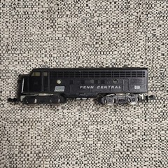 VTG N Scale Trix F9A Penn Central #510 Diesel Locomotive – (See description)