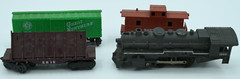 POSTWAR (1945-1969) Marx Toy Trains #1666 Steam 2-6-2 Engine Locomotive + Cars