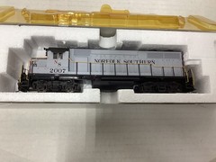 Atlas #9114 HO scale “Norfolk Southern” GP38 with DCC Rd.#2007