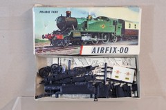 AIRFIX R301 OO GAUGE BR 2-6-2 CLASS 6100 PRAIRIE TANK LOCOMOTIVE MODEL KIT op